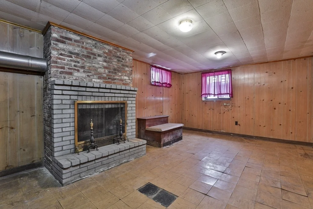 Photo of 67 Woodcrest Dr