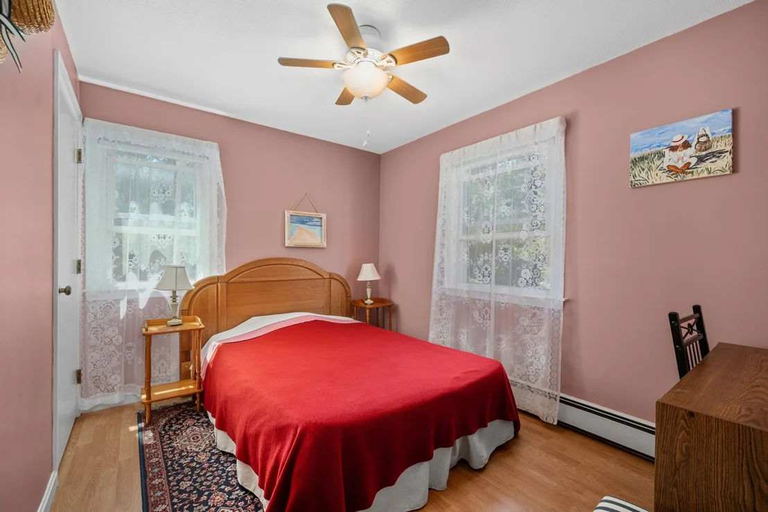 Photo of 937 Harwich Rd