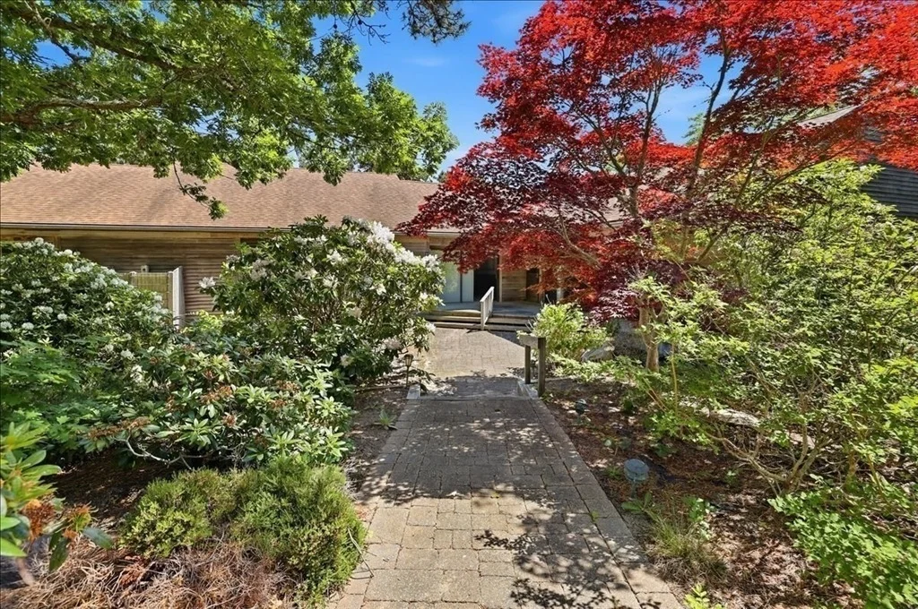 Photo of 40 Kittiwake Ln