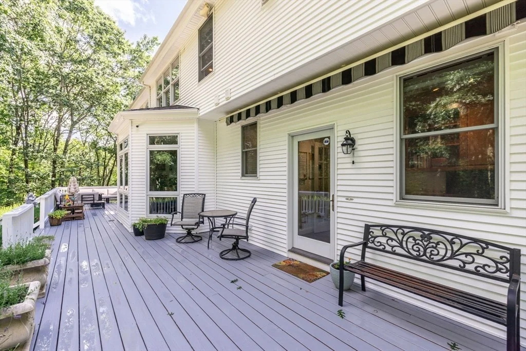 Photo of 22 Rhodes Dr