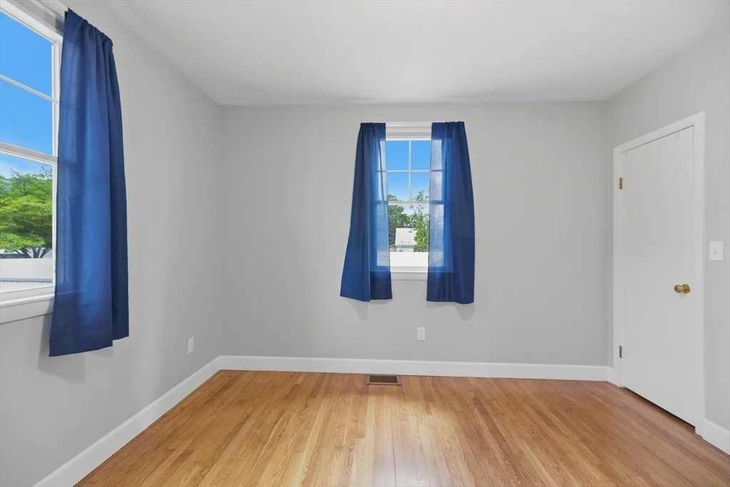 Photo of 5 Vine St