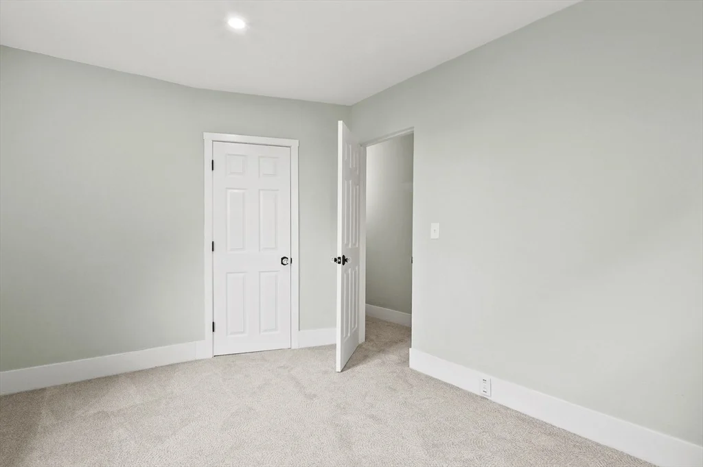 Photo of 112 Brookline Street