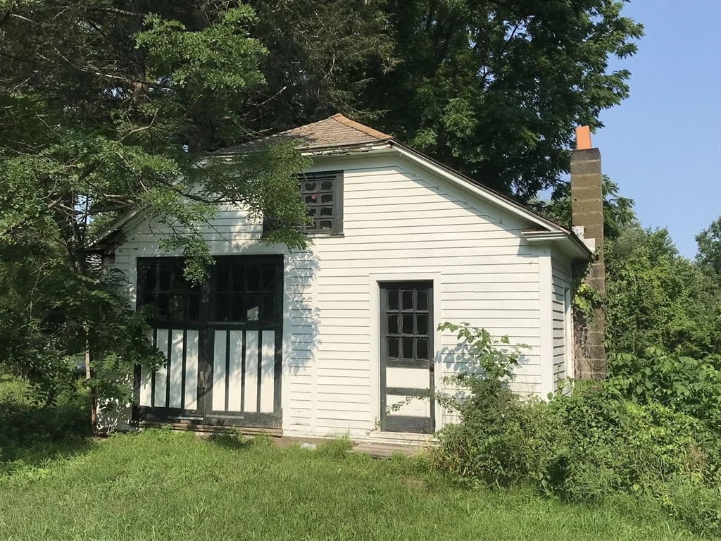 Photo of 48 Railroad St