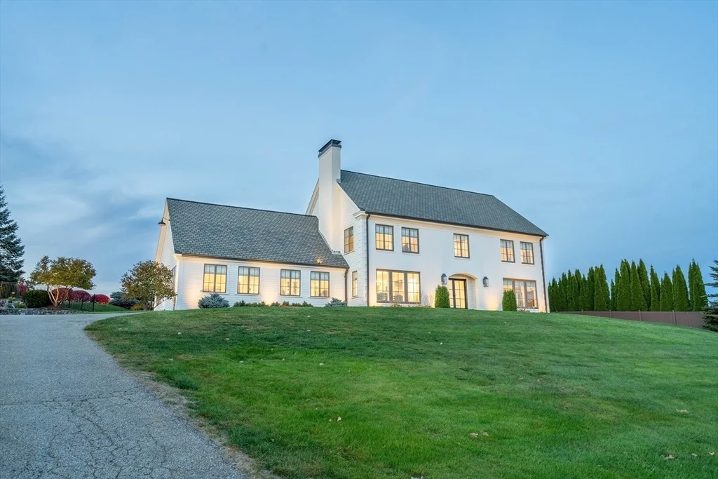 Photo of 61 Chickering Road
