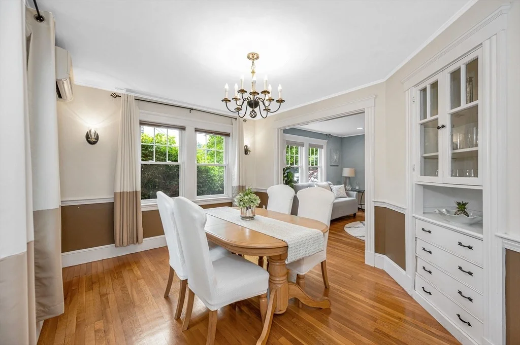 Photo of 35 Warren Avenue