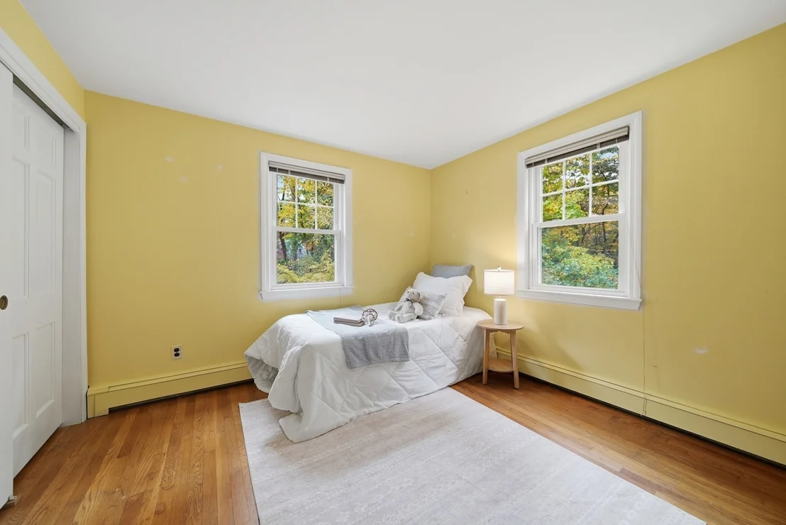 Photo of 401 Longley Rd