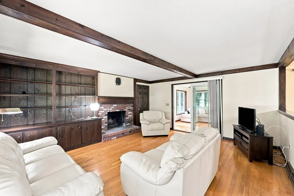 Photo of 76 Mohawk Dr