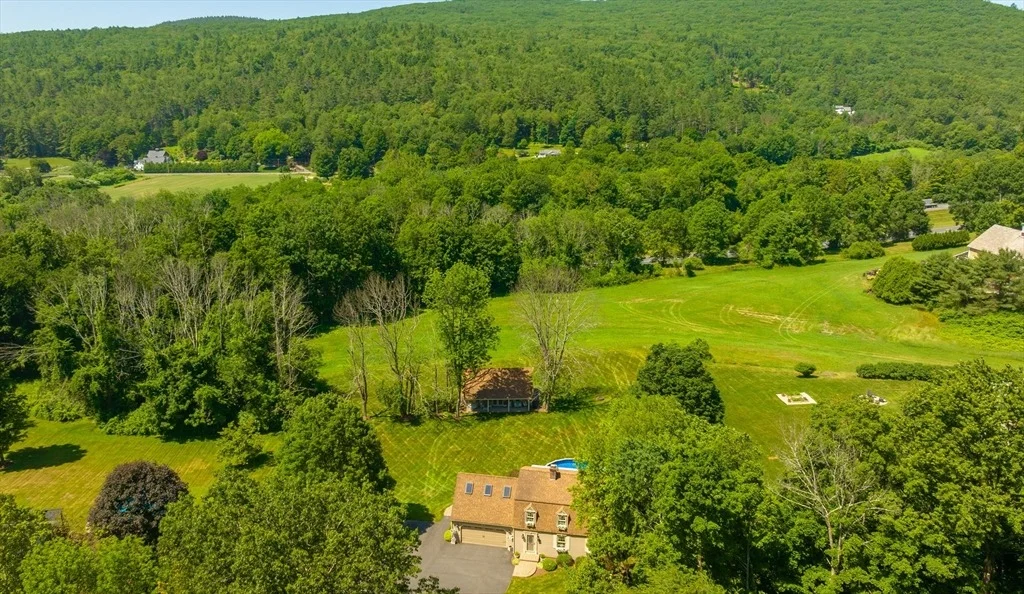 Photo of 390 Bald Mountain Road