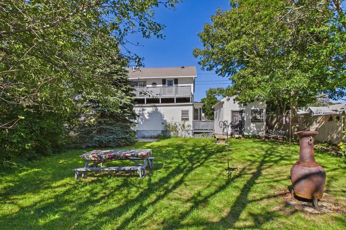 Photo of 7 Bayview Ave