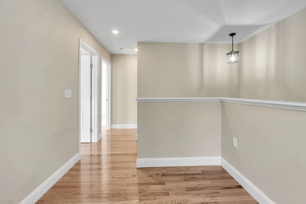 Photo of 18 Columbine Rd
