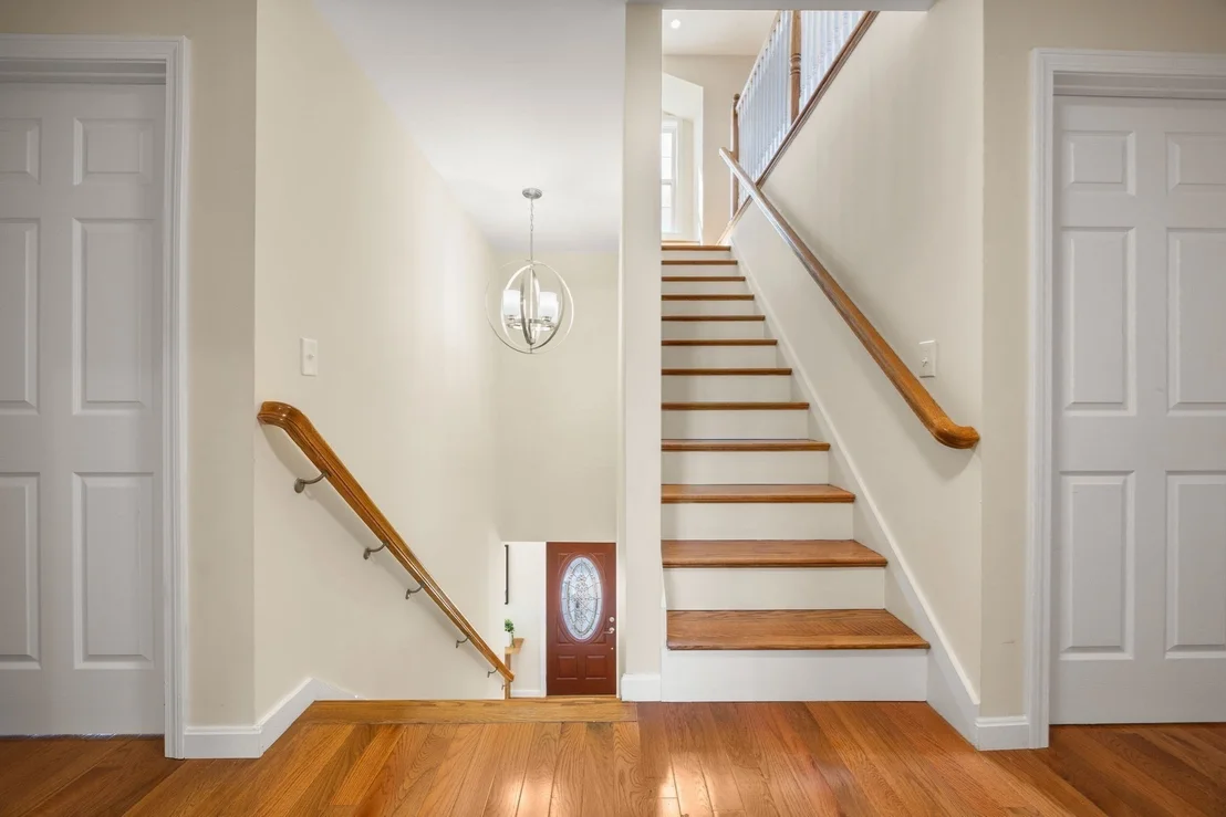Photo of 89 Devir St