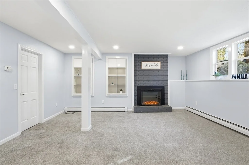 Photo of 2 Laurel Lane