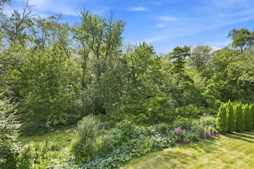 Photo of 9 Sullivan Cir