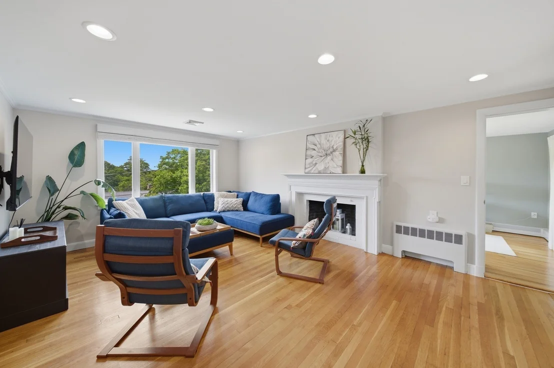 Photo of 18 Travis Dr