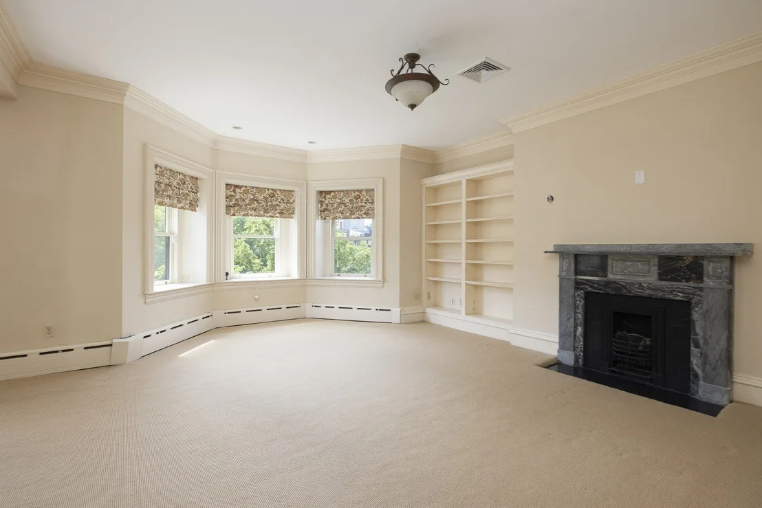 Photo of 129 Commonwealth Avenue