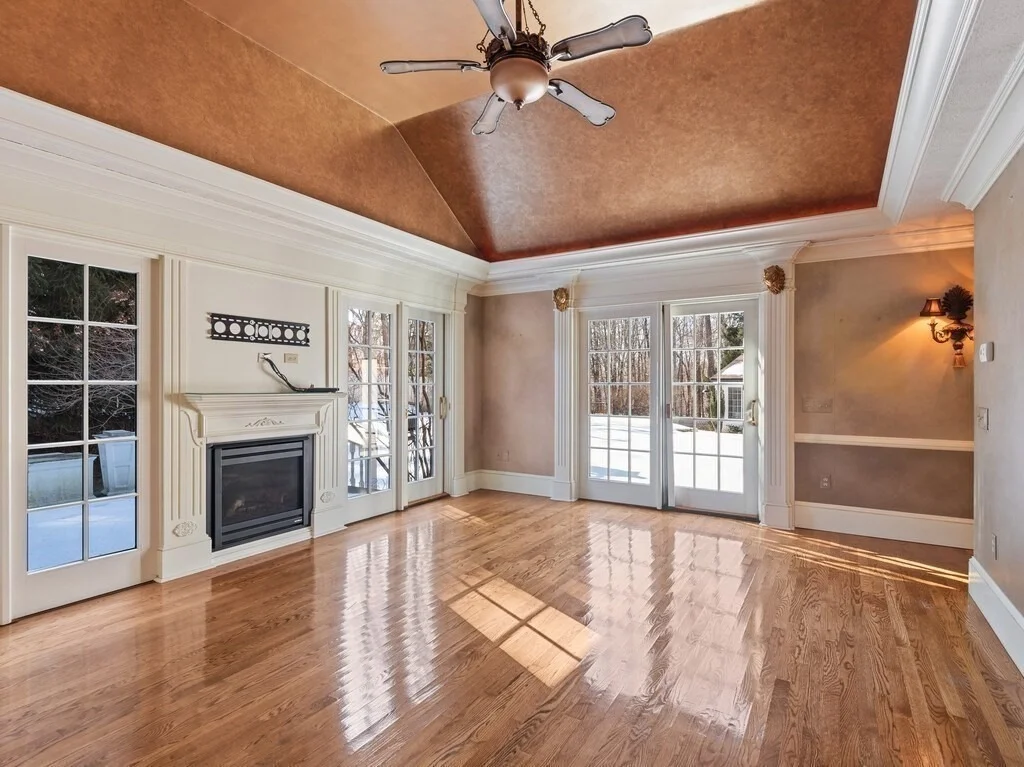 Photo of 186 Pilgrim Drive
