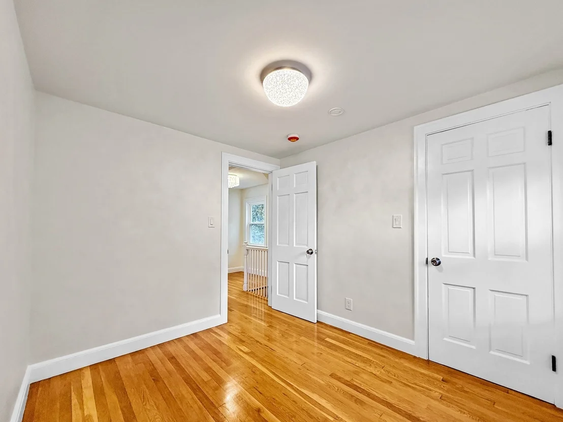 Photo of 32 Grant Rd