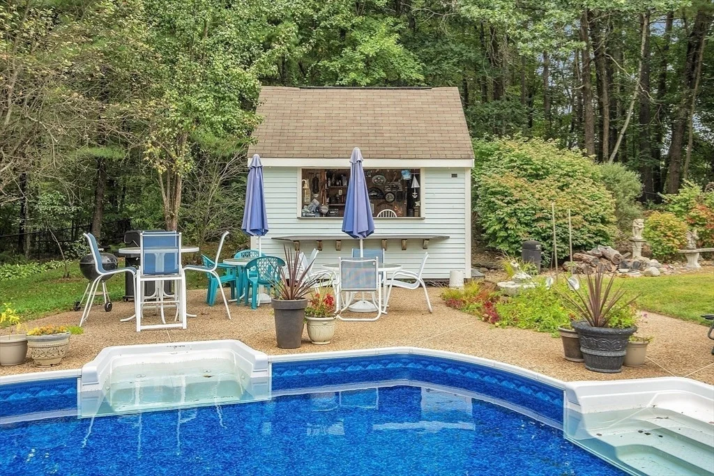 Photo of 204 Houghtons Mill Rd