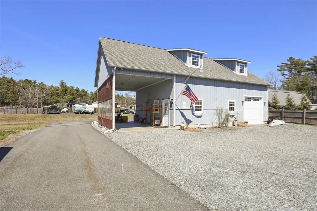Photo of 2614 Cranberry Highway