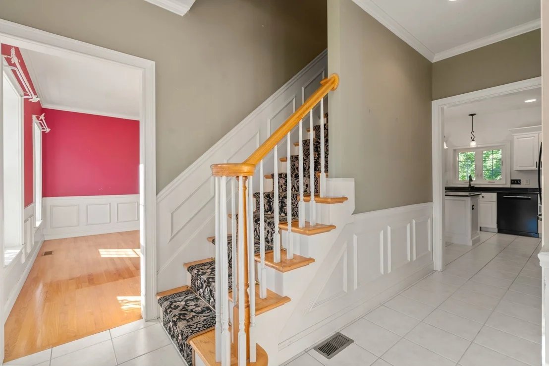 Photo of 34 Laurelwood Dr