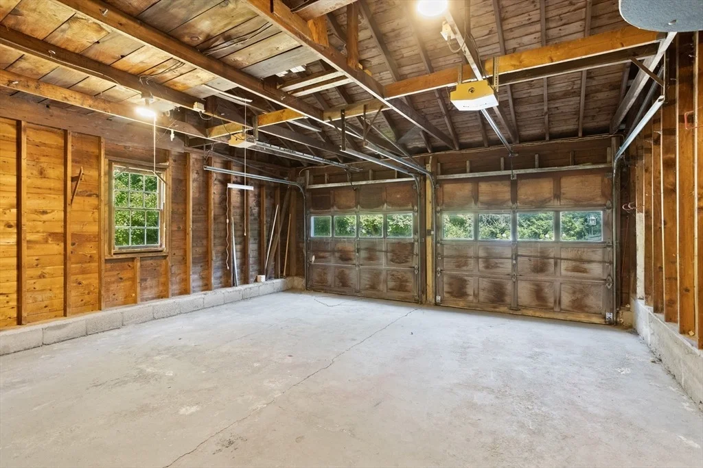 Photo of 4 Meadowbrook Rd