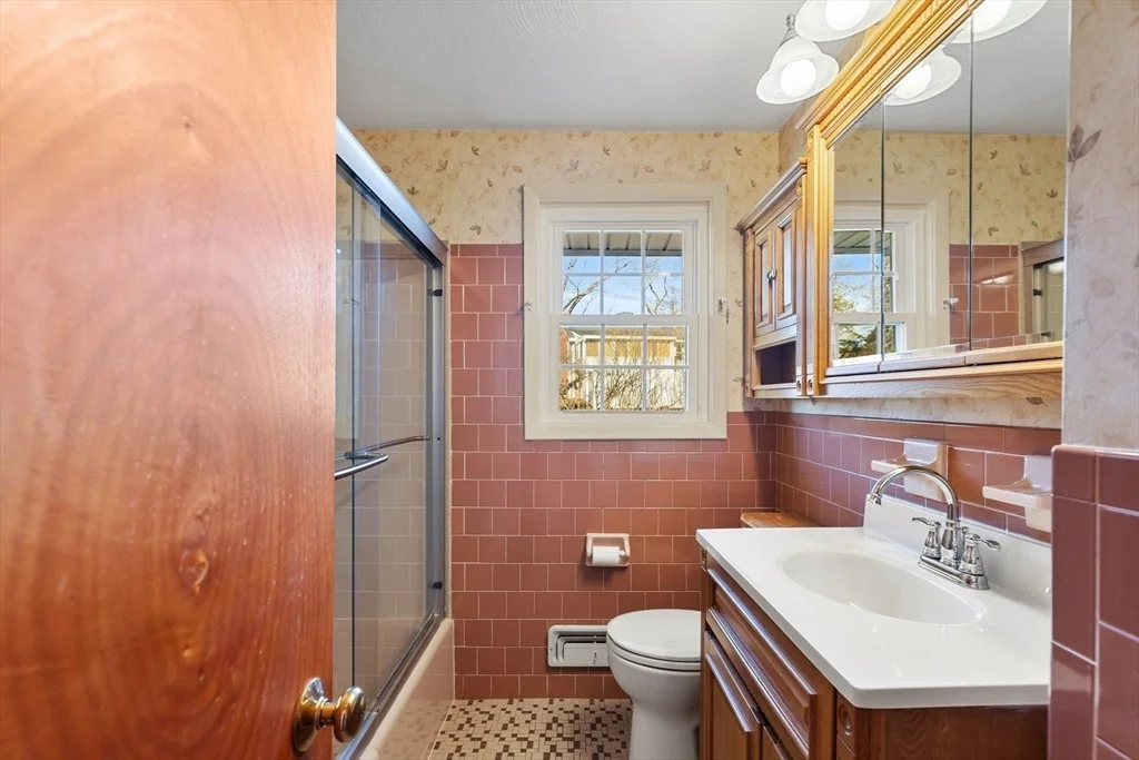 Photo of 10 Paulette Dr