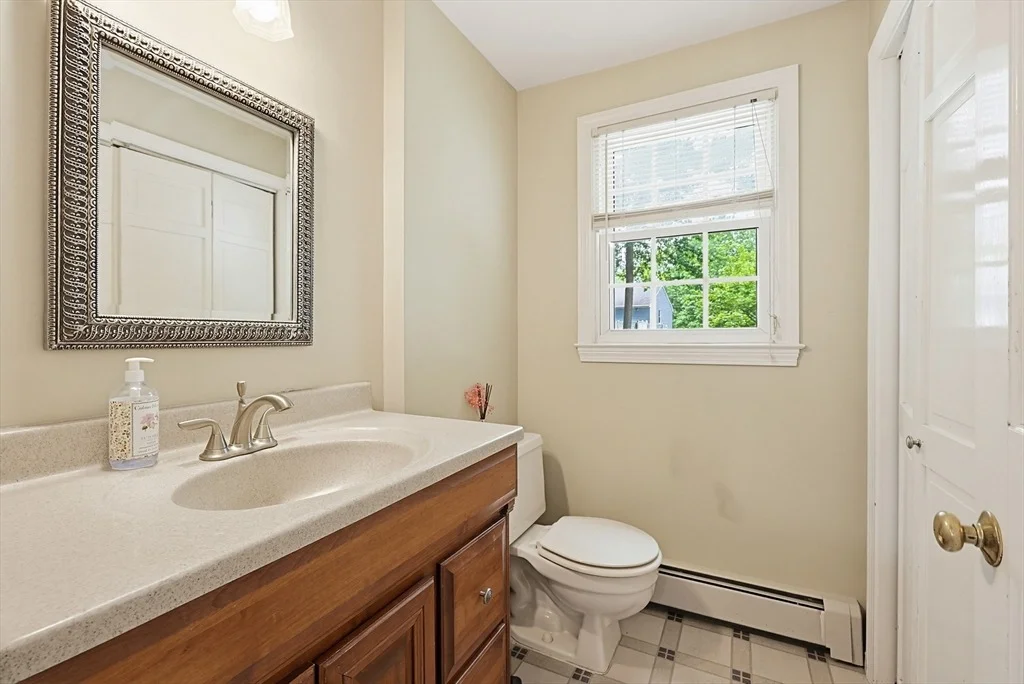 Photo of 37 Jillson Cir