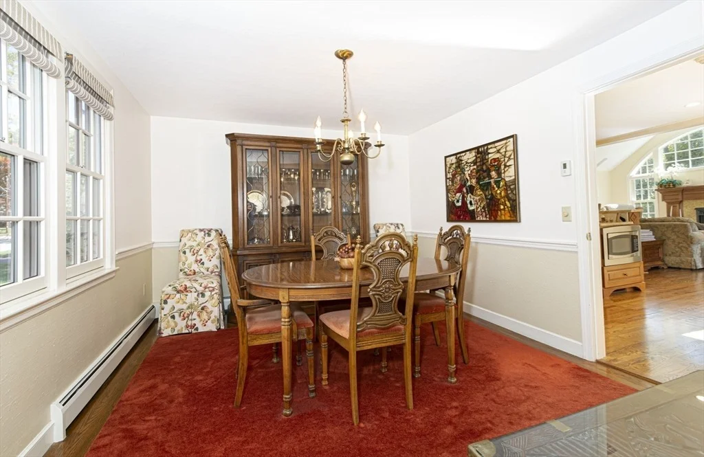 Photo of 93 Winfield Rd