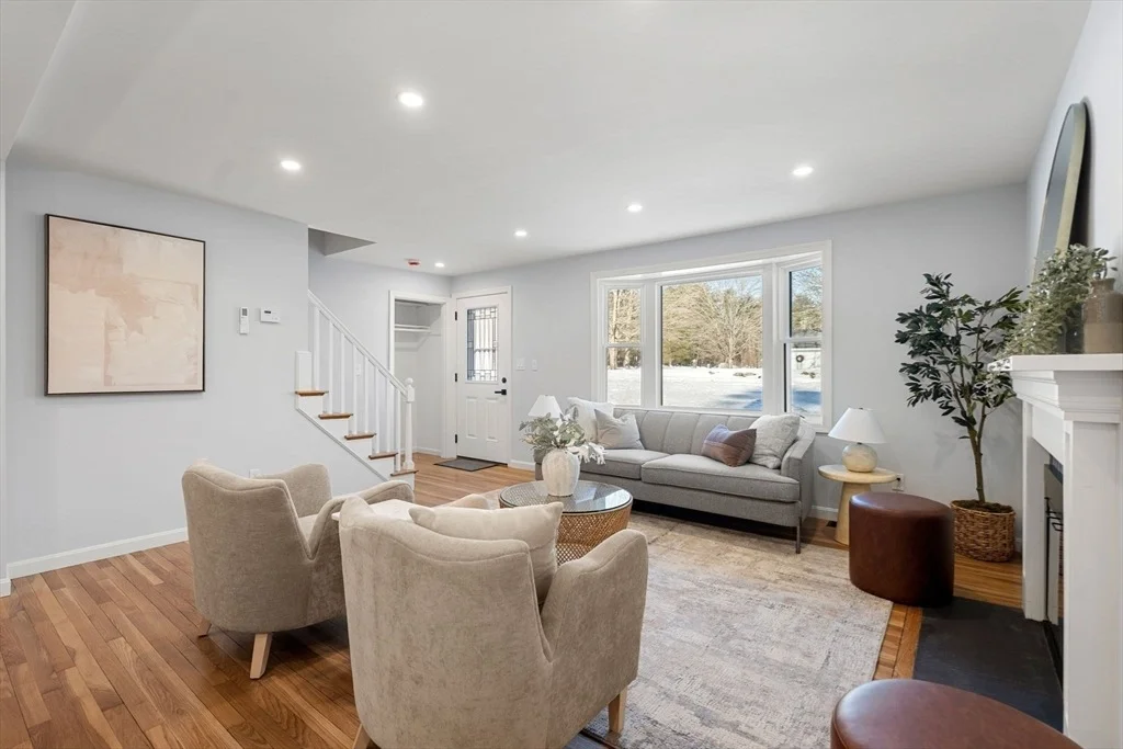 Photo of 378 Linebrook Road