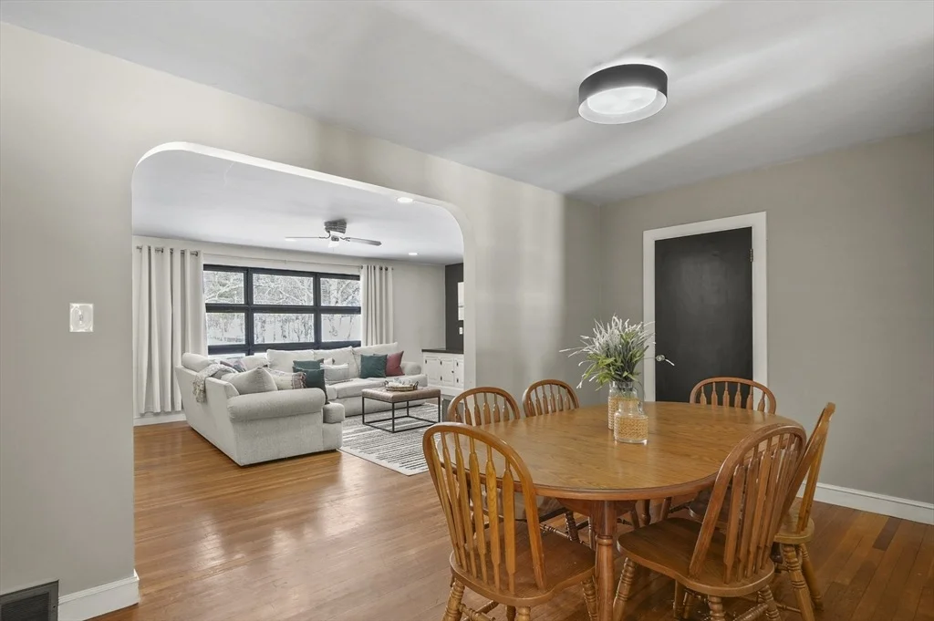 Photo of 184 Whitman Road