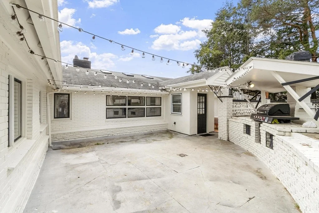 Photo of 82 Cornell Rd