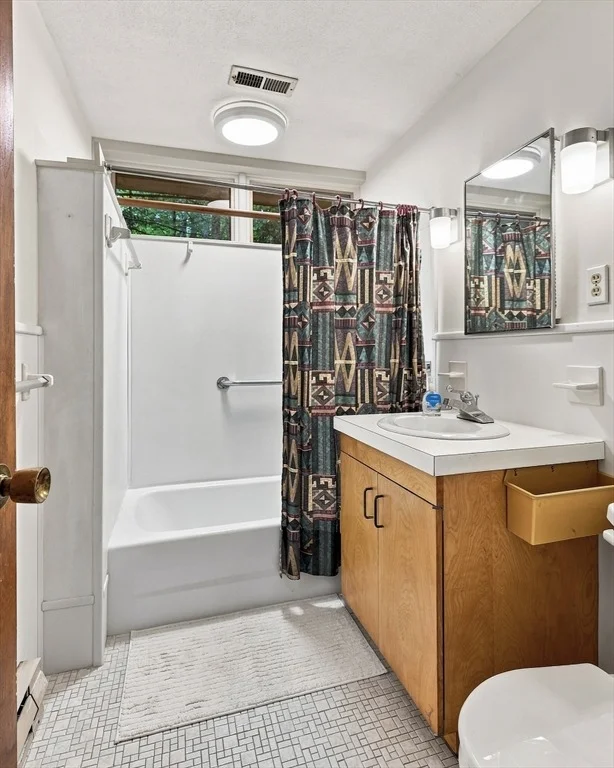 Photo of 8 Morgan Cir