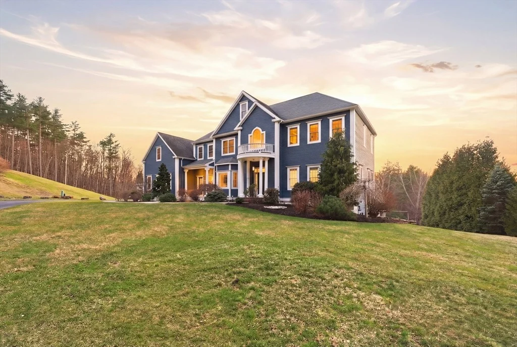Photo of 25 Collins Rd