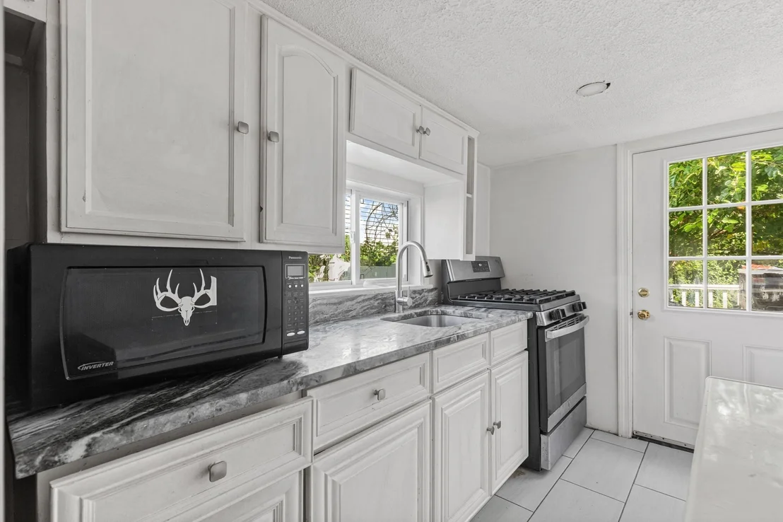 Photo of 452 Tecumseh St