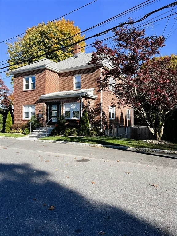 Photo of 16 Lindale Avenue
