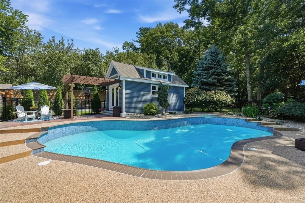 Photo of 25 Hidden Valley Rd