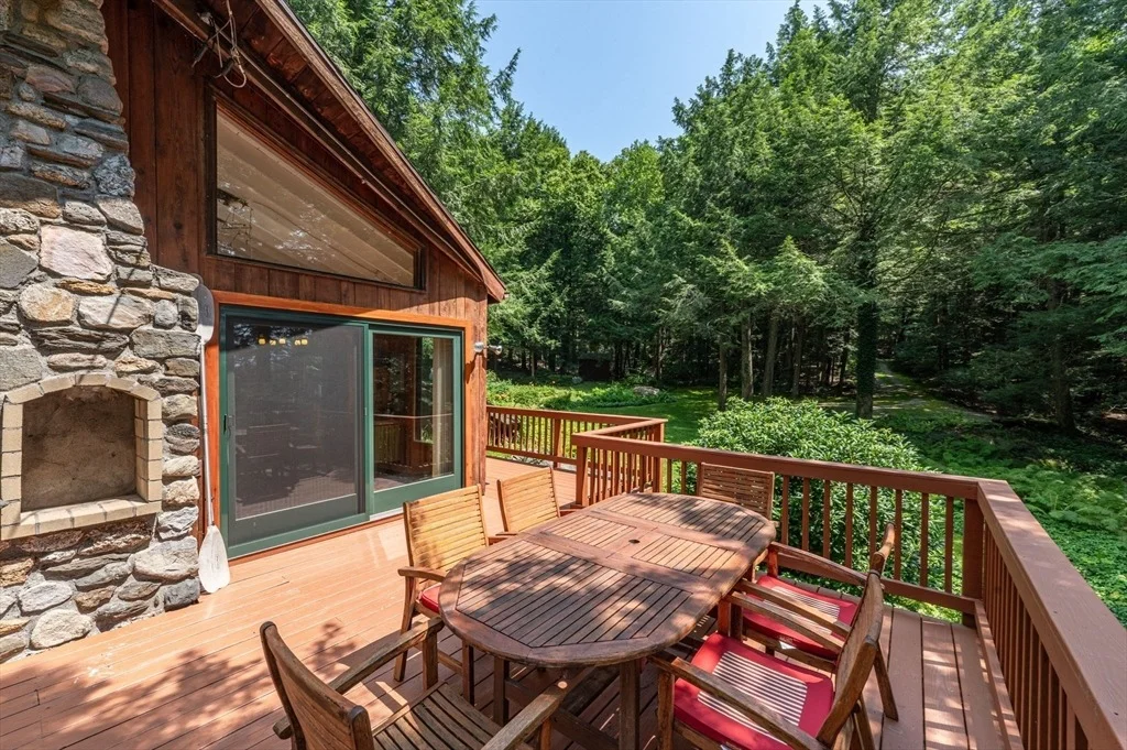 Photo of 32 Pond Hill Rd