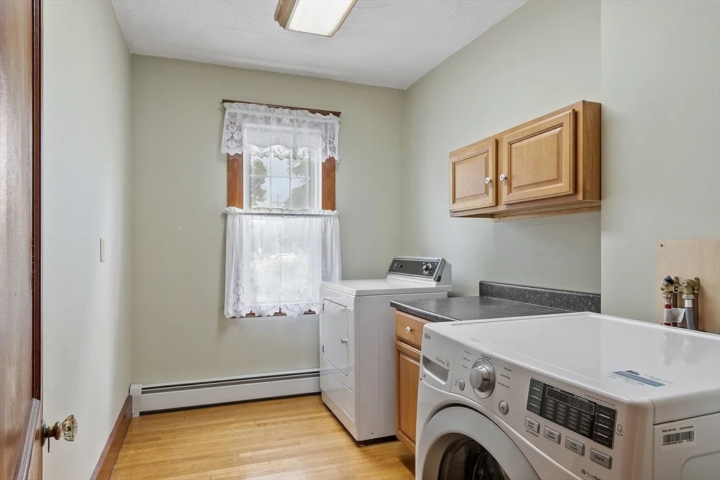 Photo of 5 Hoover Ave