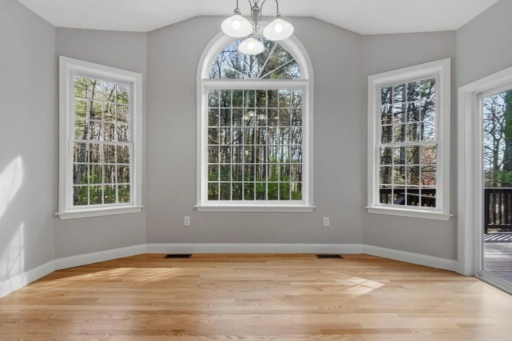 Photo of 5 Lilac Ln