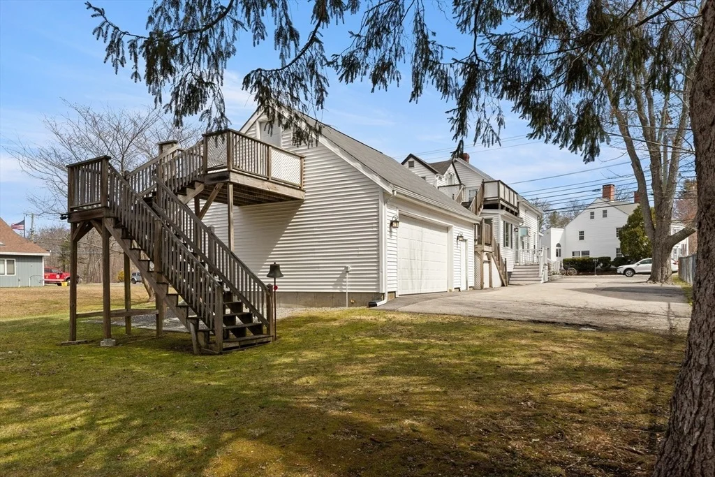 Photo of 35 Lafayette Rd