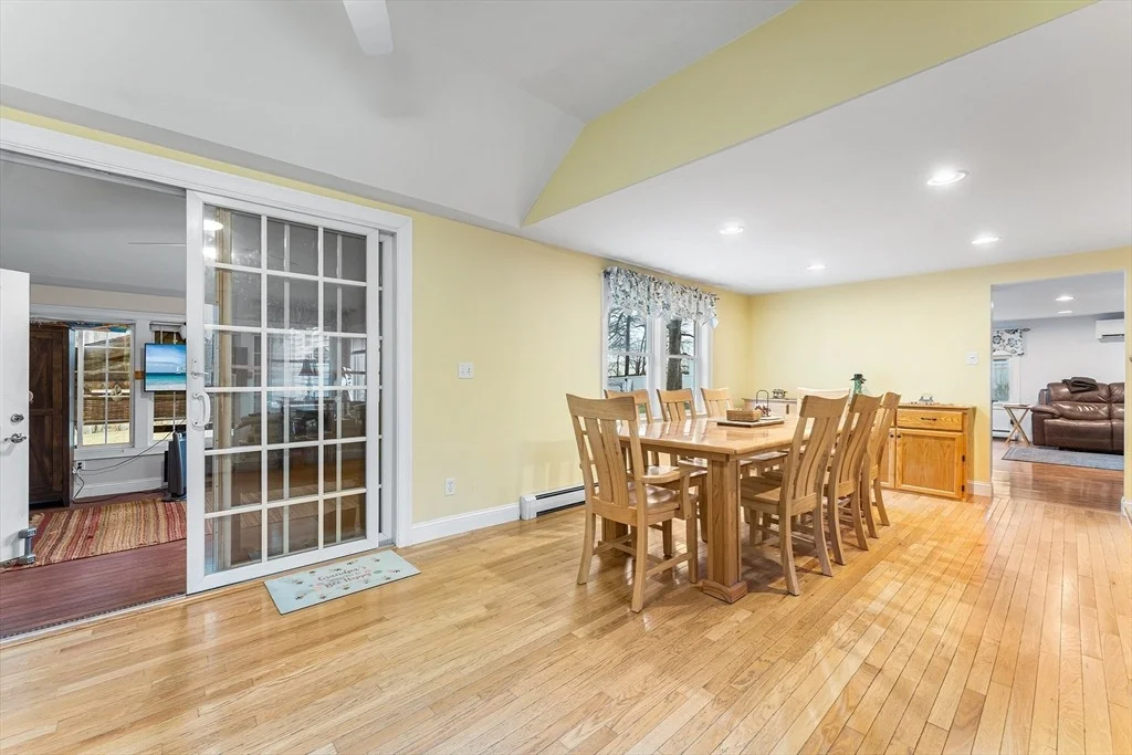 Photo of 363 Maple St