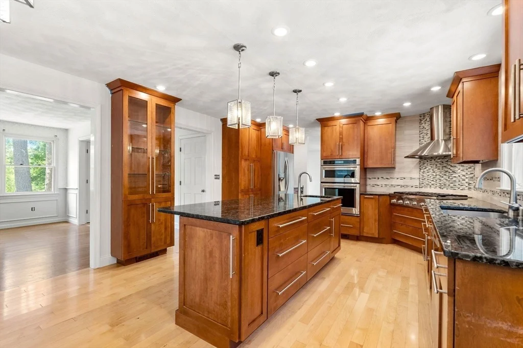 Photo of 18 Equestrian Dr