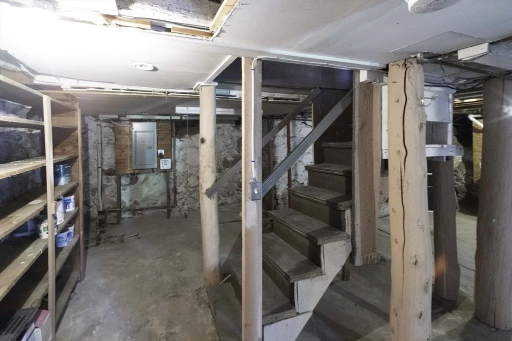 Photo of 61 W Central St