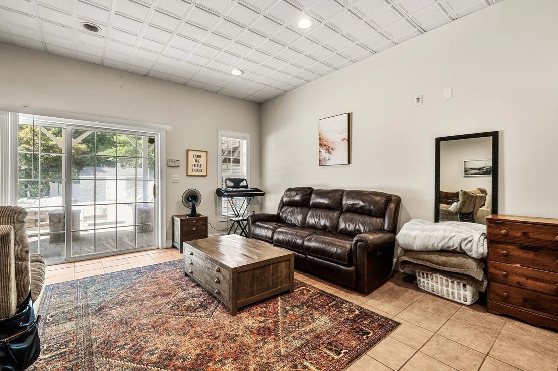 Photo of 9 Grandview Rd