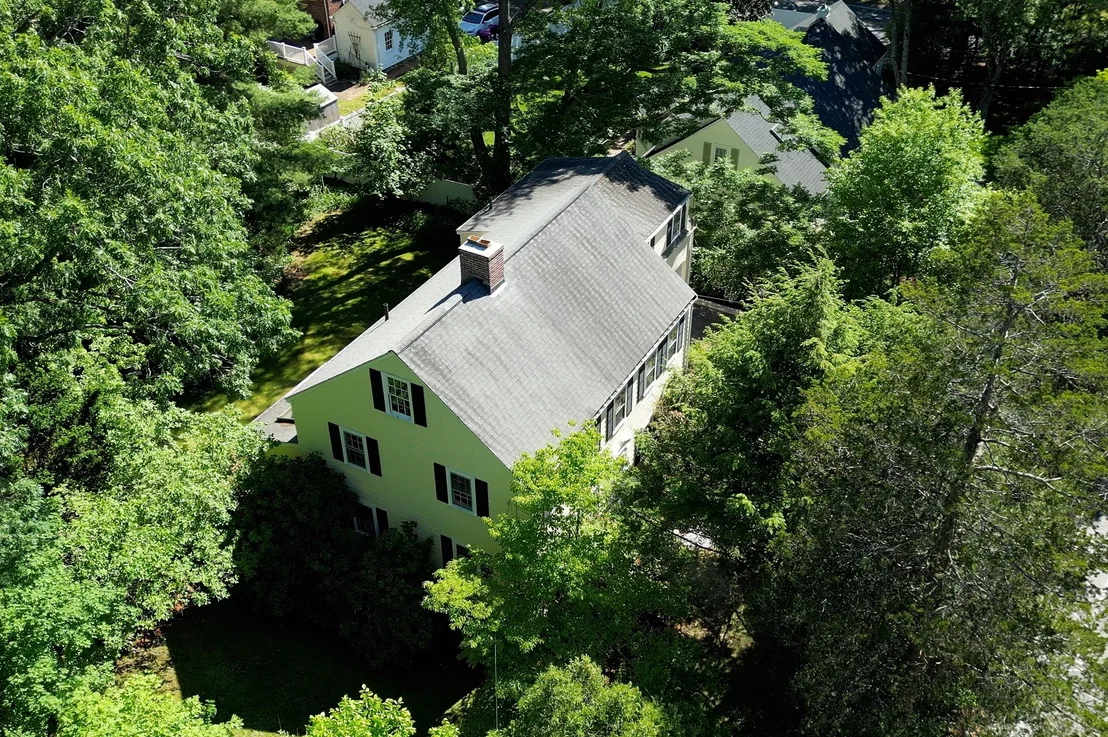 Photo of 390 Marsh St