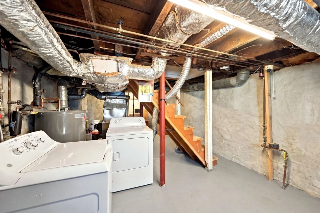 Photo of 6 Clifton Ave