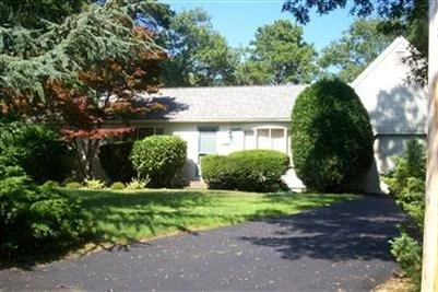 Photo of 52 Captain Lumbert Ln