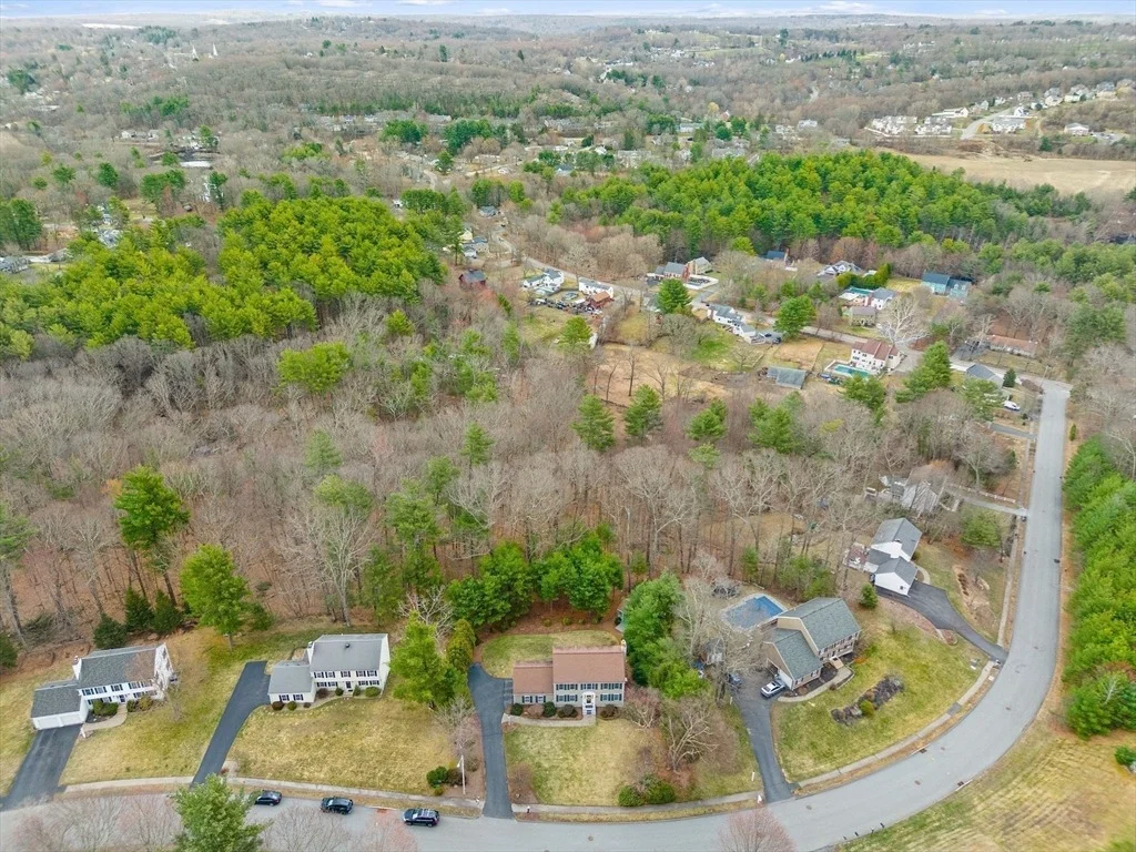 Photo of 16 Christopher Dr
