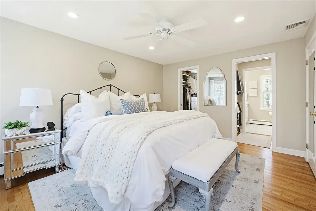 Photo of 6 Colburn Circle