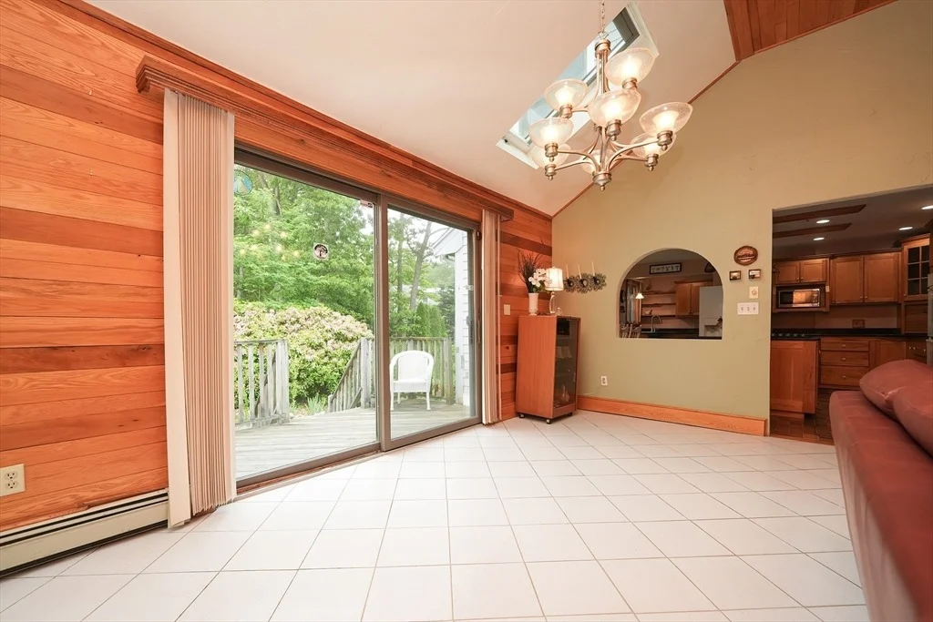 Photo of 51 Manitoba Rd
